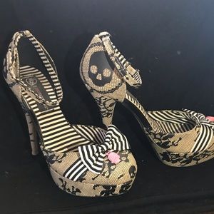 Iron Fist Heels, striped skull